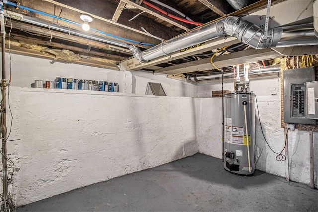 127 W Argyle Street, Jackson, MI 49202