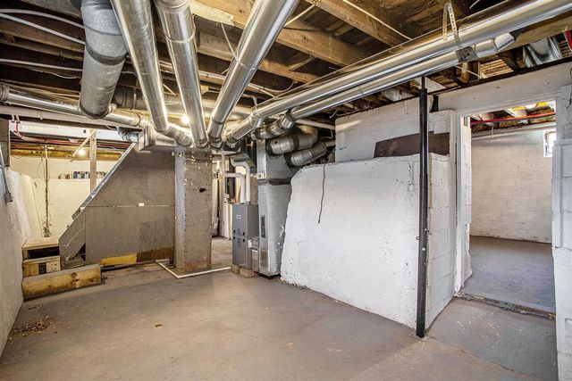 127 W Argyle Street, Jackson, MI 49202