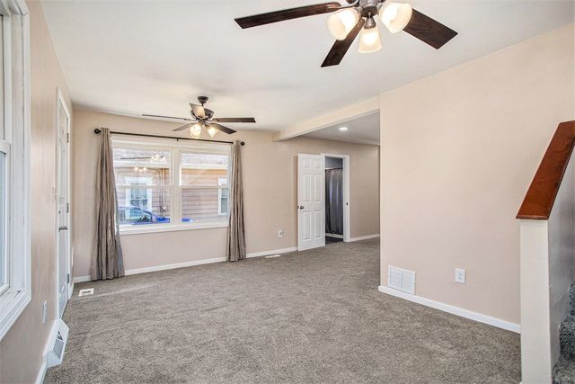 127 W Argyle Street, Jackson, MI 49202