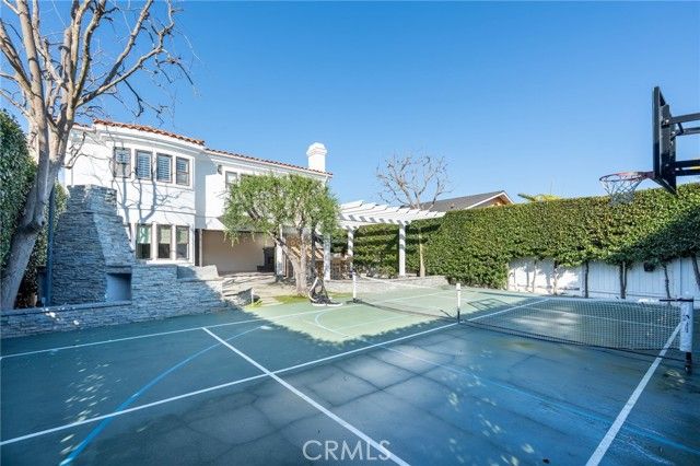 1018 11th, Manhattan Beach, CA 90266