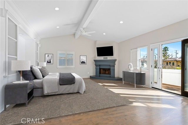 1018 11th, Manhattan Beach, CA 90266