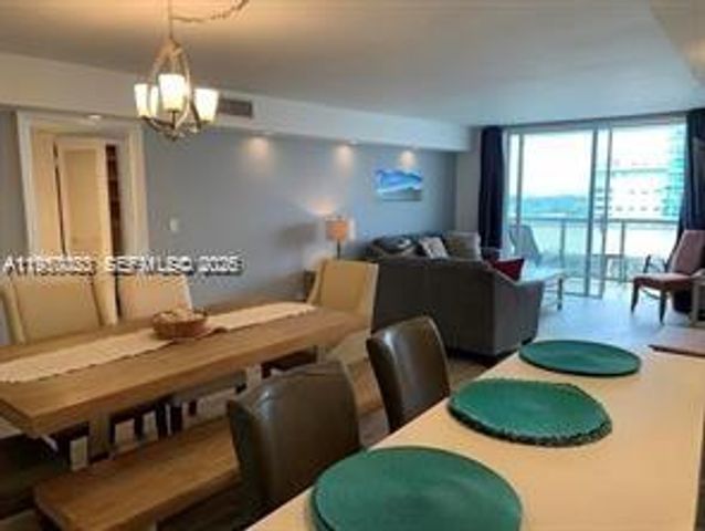 6039 Collins Ave 1131, Miami Beach, FL 33140