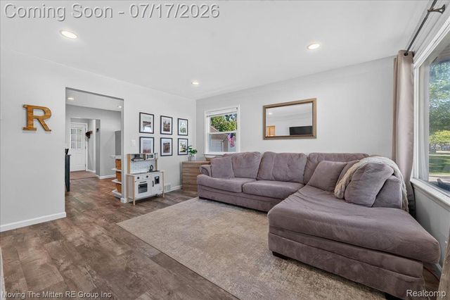 31547 Birchwood Street, Westland, MI 48186