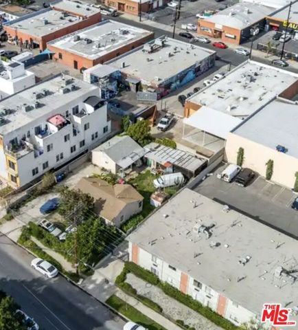 12009 Hart Street, North Hollywood (los Angeles), CA 91605