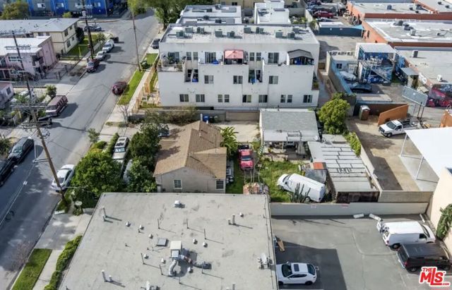 12009 Hart Street, North Hollywood (los Angeles), CA 91605