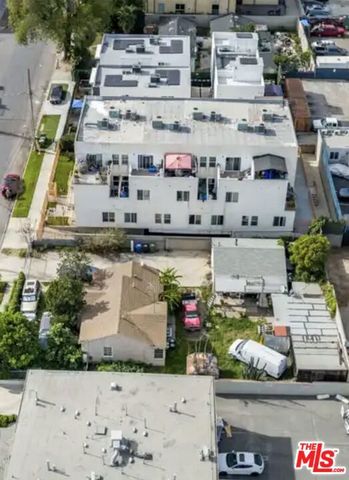 12009 Hart Street, North Hollywood (los Angeles), CA 91605