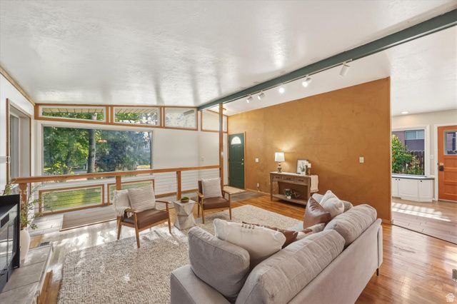 502 N MAIN ST, Bountiful, UT 84010