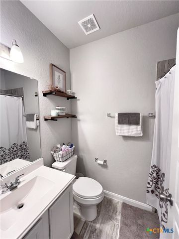 6807 Comanche Post, San Antonio, TX 78233