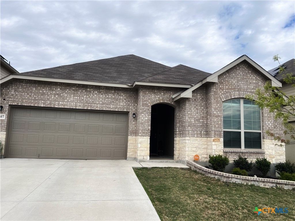 6807 Comanche Post, San Antonio, TX 78233