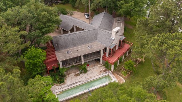 425 Old Fm 224, Coldspring, TX 77331