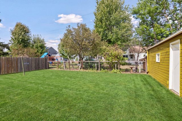808 W 57th Street, Minneapolis, MN 55419