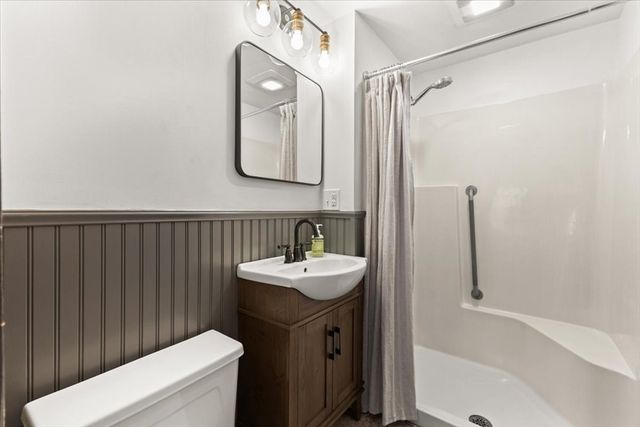 32 Bernice Ave, Brockton, MA 02301
