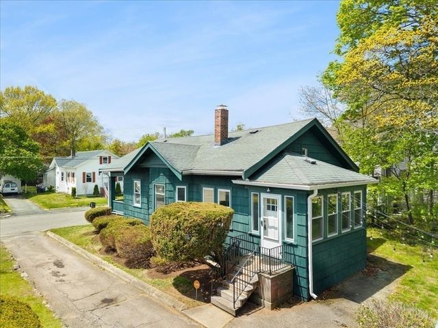 32 Bernice Ave, Brockton, MA 02301