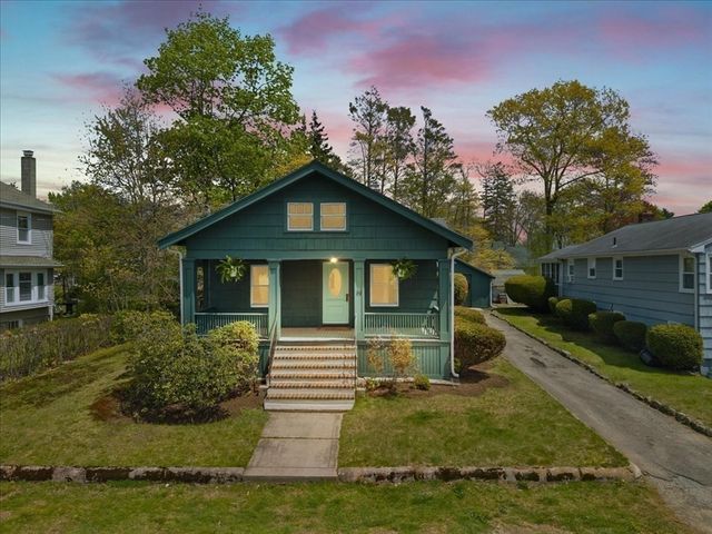 32 Bernice Ave, Brockton, MA 02301