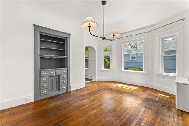 32 Bernice Ave, Brockton, MA 02301