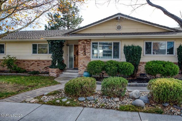 3880 Piccadilly Drive, Reno, NV 89509