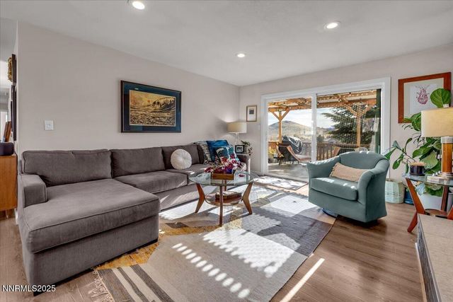 3880 Piccadilly Drive, Reno, NV 89509