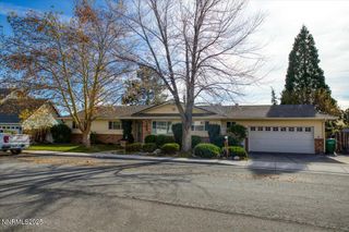 3880 Piccadilly Drive, Reno, NV 89509