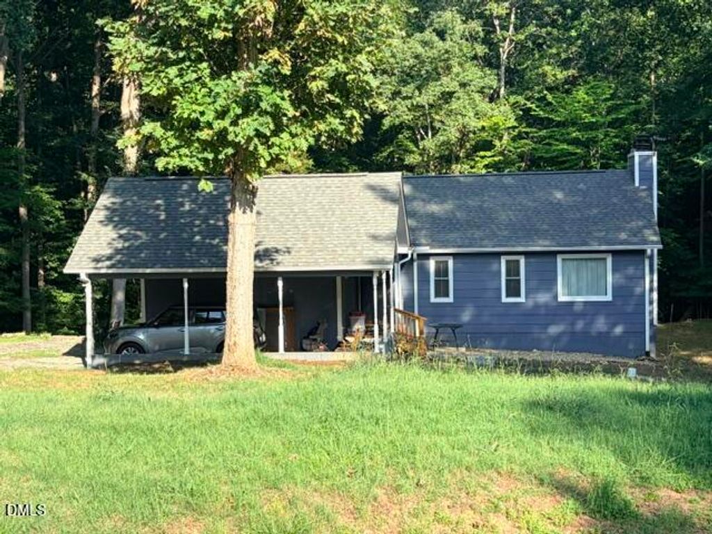 7422 S Fawnbrook Drive, Hillsborough, NC 27278