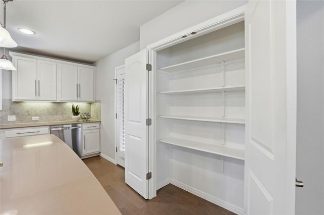 821 Hamilton LN, Georgetown, TX 78633