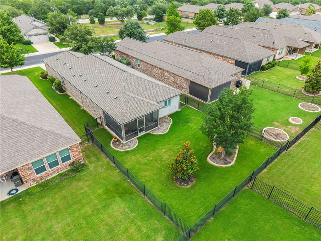 821 Hamilton LN, Georgetown, TX 78633