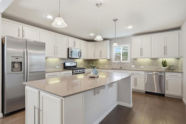 821 Hamilton LN, Georgetown, TX 78633