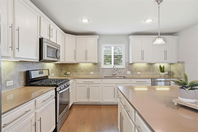 821 Hamilton LN, Georgetown, TX 78633