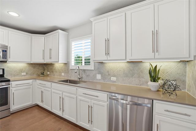 821 Hamilton LN, Georgetown, TX 78633