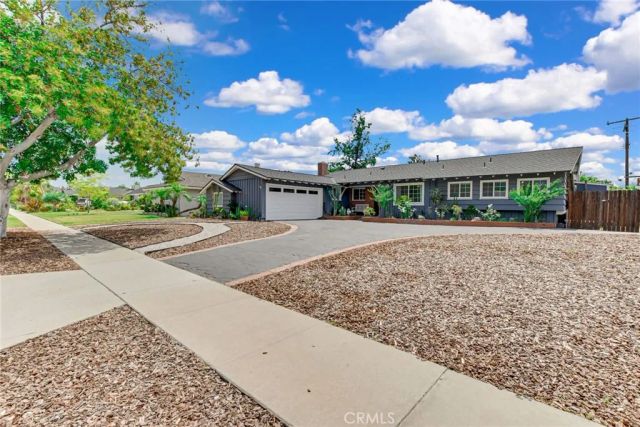 1302 E Bennett, Glendora, CA 91741