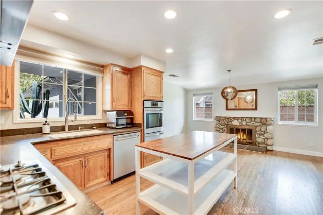 1302 E Bennett, Glendora, CA 91741