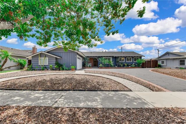 1302 E Bennett, Glendora, CA 91741