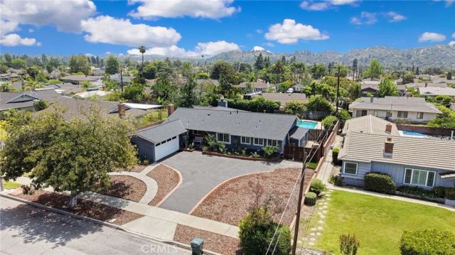 1302 E Bennett, Glendora, CA 91741
