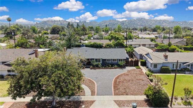 1302 E Bennett, Glendora, CA 91741