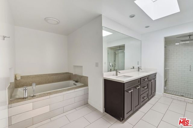 5307 Wilkinson Avenue 10, Valley Village, CA 91607