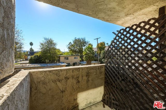 5307 Wilkinson Avenue 10, Valley Village, CA 91607