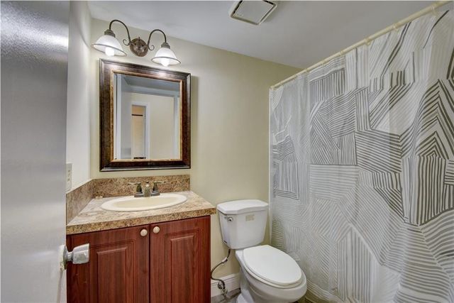 1759 NW 80th Avenue E, Margate, FL 33063