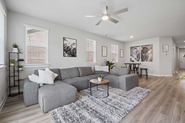 325 Gingerwood Ln, Hendersonville, TN 37075