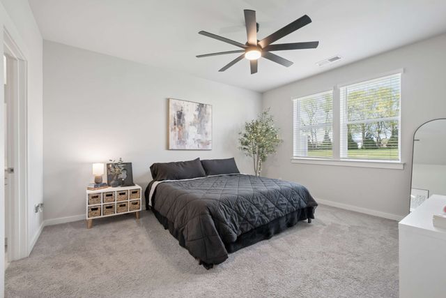 325 Gingerwood Ln, Hendersonville, TN 37075