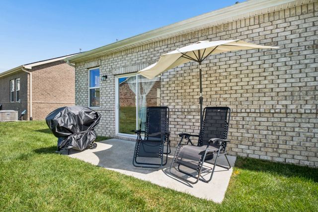 325 Gingerwood Ln, Hendersonville, TN 37075