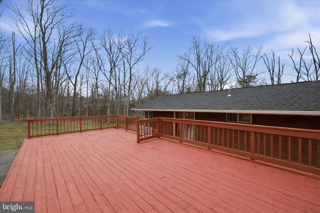 6856 HOWELLSVILLE RD, Boyce, VA 22620