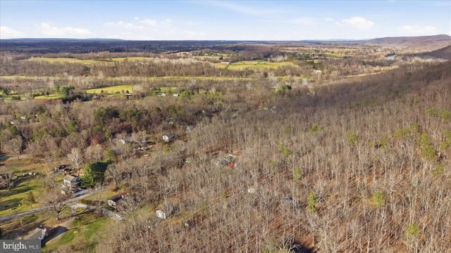 6856 HOWELLSVILLE RD, Boyce, VA 22620