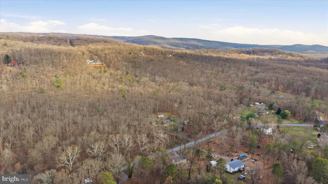 6856 HOWELLSVILLE RD, Boyce, VA 22620