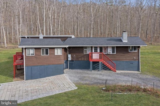 6856 HOWELLSVILLE RD, Boyce, VA 22620