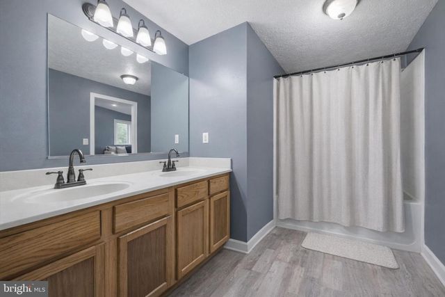 6856 HOWELLSVILLE RD, Boyce, VA 22620