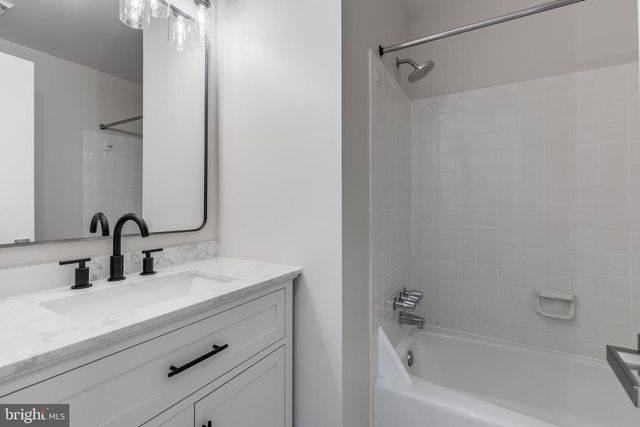 9911 FINIAN CT, Vienna, VA 22181