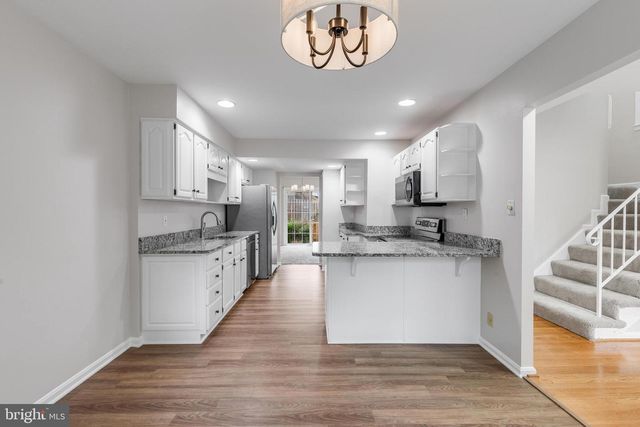 9911 FINIAN CT, Vienna, VA 22181