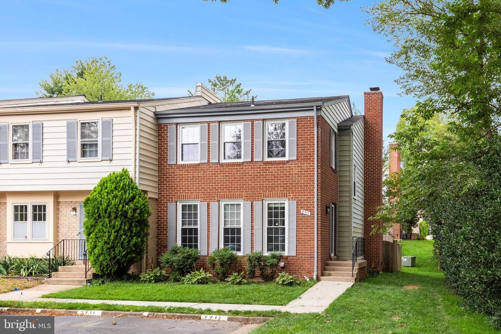 9911 FINIAN CT, Vienna, VA 22181