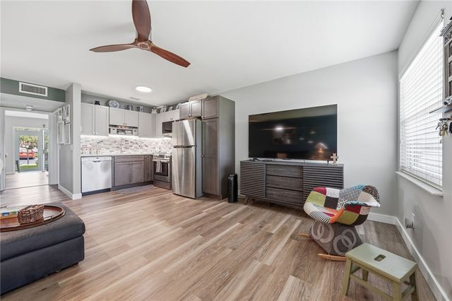12 Vista Gardens Trail 104, Vero Beach, FL 32962