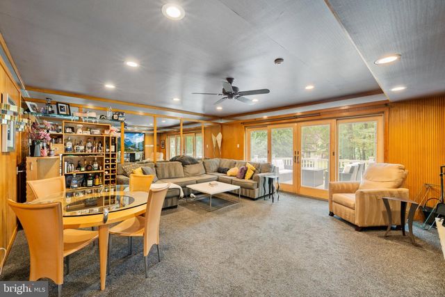 502 LONG LN, Huntingdon Valley, PA 19006