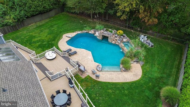 502 LONG LN, Huntingdon Valley, PA 19006